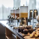 Courtyard By Marriott 4*
