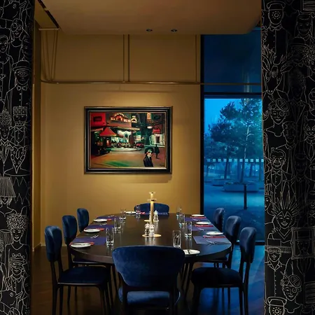 Courtyard By Marriott Hotel 4*