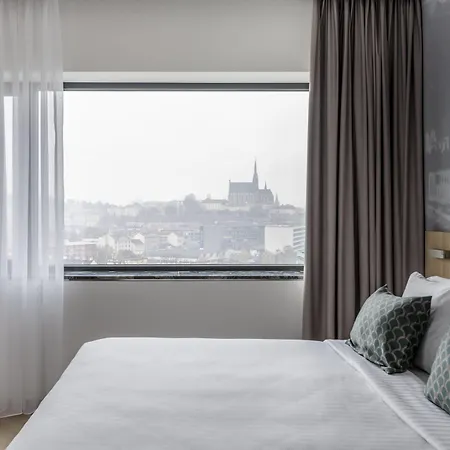 Courtyard By Marriott