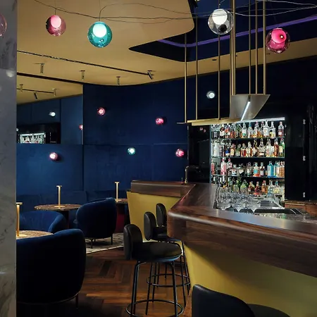 Courtyard By Marriott Hotel 4*