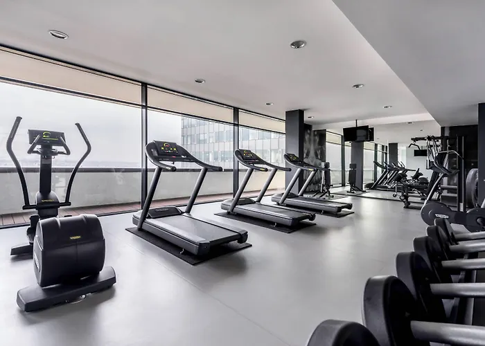 Courtyard By Marriott Hotell 4*